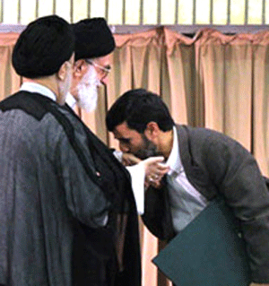 مواضع اروپا باز هم تغییر کرد، شرکت در مراسم تنفیذ احمدینژاد
